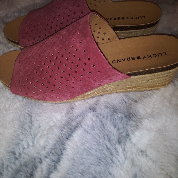 Lucky Brand Wedge Sandals - Picture 2 of 5